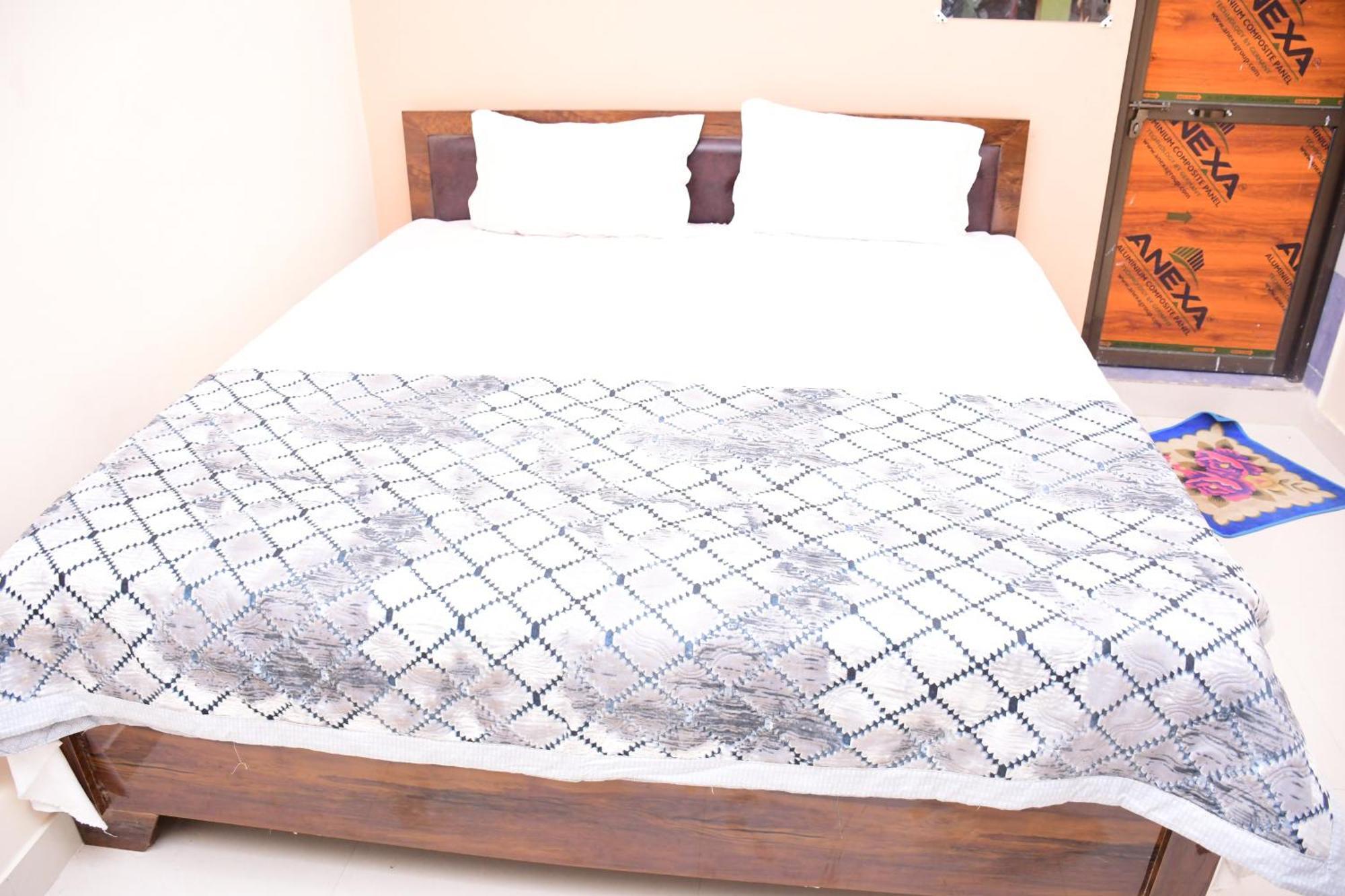 Shree Ram Hotel Ayodhya Zewnętrze zdjęcie